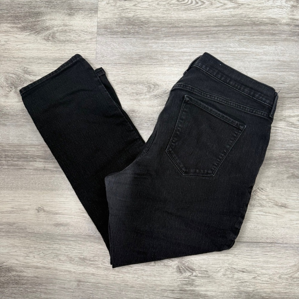 Old Navy Curvy Straight Black Denim Jeans Women's Size 16‎ Short Casual